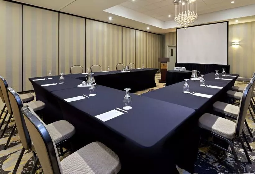 Doubletree By Hilton Hotel Orlando East Ucf Area