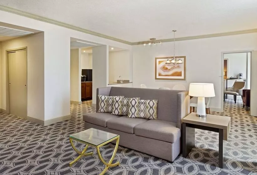 Doubletree By Hilton Hotel Orlando East Ucf Area