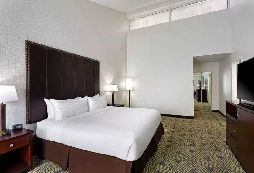 Hotel Doubletree By Hilton Washington Meadow Lands Casino Area