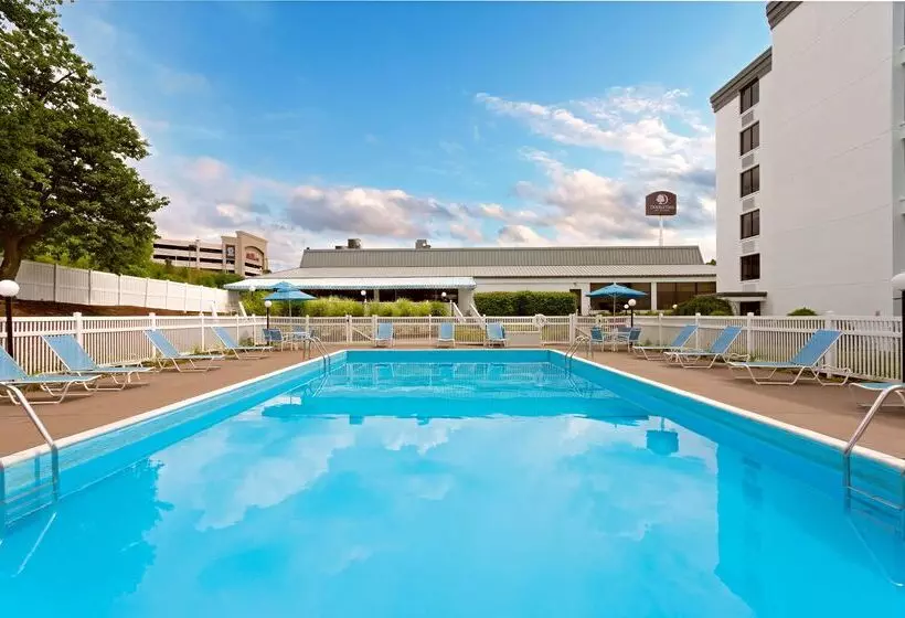 Hotel Doubletree By Hilton Washington Meadow Lands Casino Area