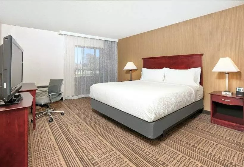 ホテル Holiday Inn & Suites Santa Maria, An Ihg