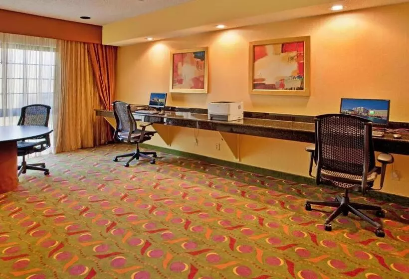 Holiday Inn Hotel & Suites Springfield, An Ihg