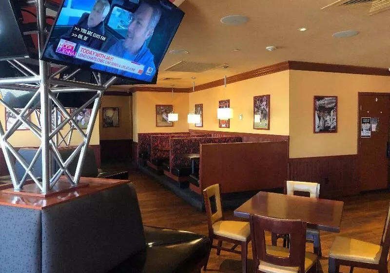 Отель Holiday Inn Denver Lakewood, An Ihg