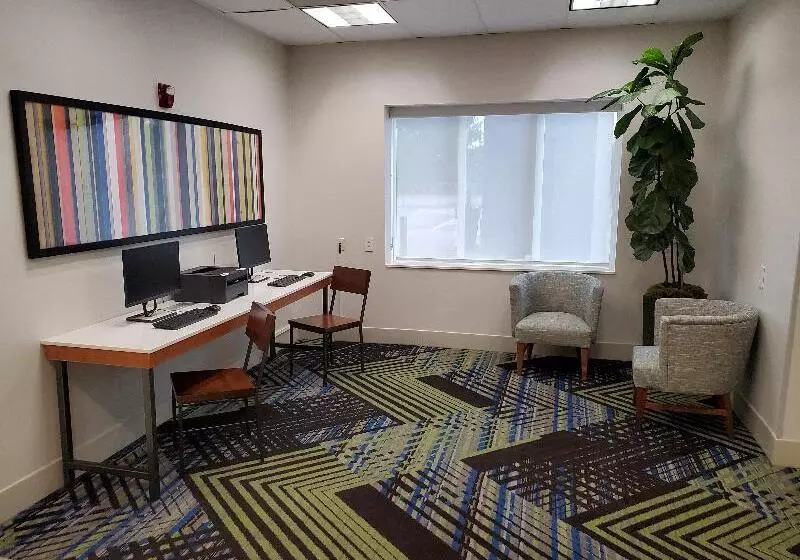 Holiday Inn Express Hotel & Suites Seattle North Lynnwood, An Ihg