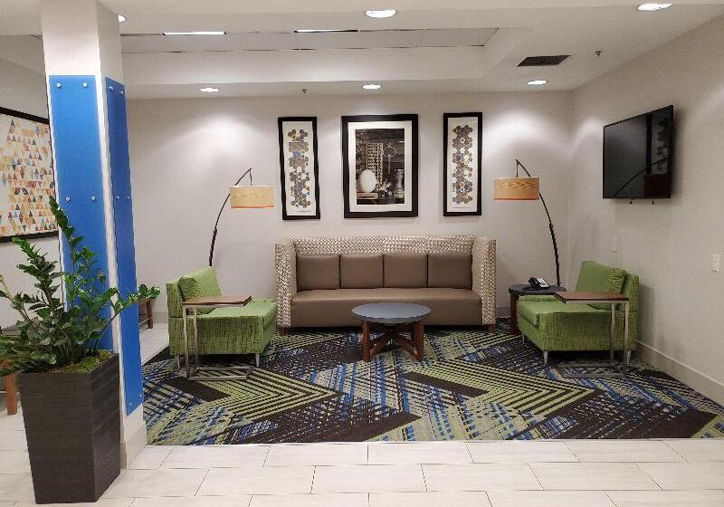 Holiday Inn Express Hotel & Suites Seattle North   Lynnwood, An Ihg