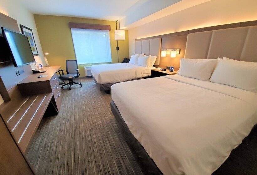 Holiday Inn Express Hotel & Suites Seattle North   Lynnwood, An Ihg