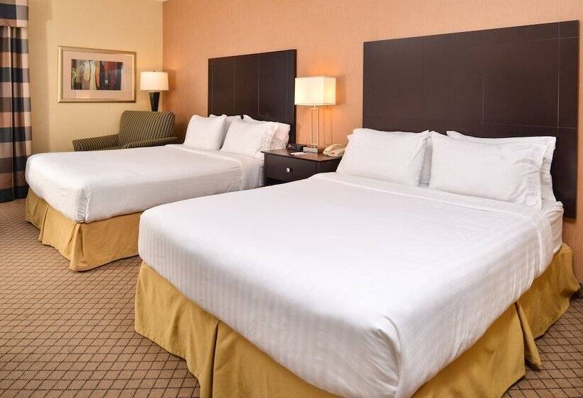 Отель Holiday Inn Express Lewisburg New Columbia, An Ihg