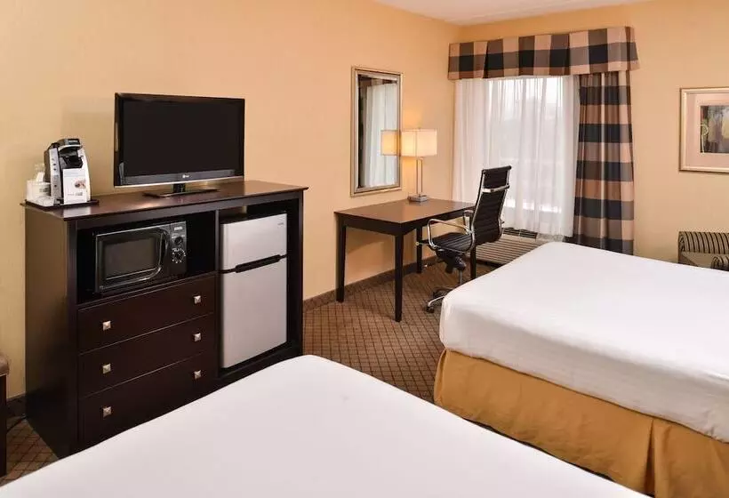 Отель Holiday Inn Express Lewisburg New Columbia, An Ihg