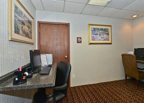 Clarion Hotel And Conference Center Harrisburg West