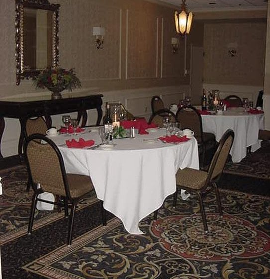 Radisson Hotel St. Joseph