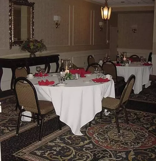 Radisson Hotel St. Joseph