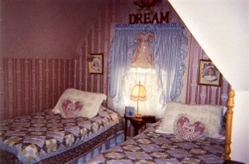 ホテル Homespun Country Inn