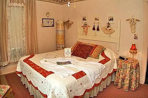 ホテル Homespun Country Inn