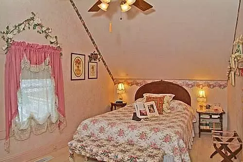 酒店 Homespun Country Inn