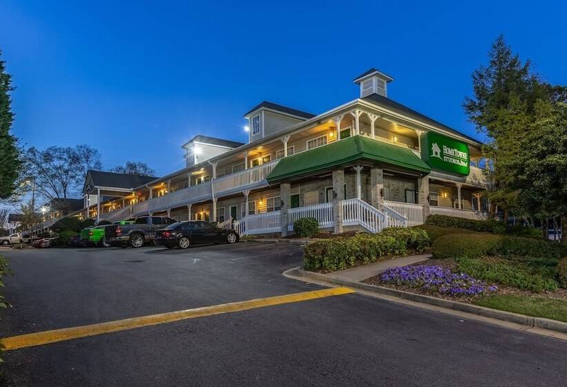 فندق Hometowne Studios By Red Roof Atlanta Ne – Norcross South