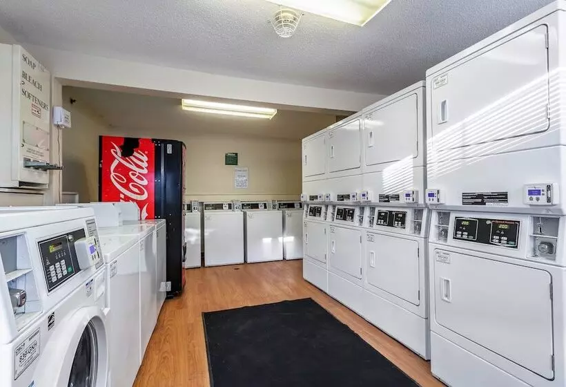 Отель Hometowne Studios By Red Roof Atlanta Ne – Norcross South