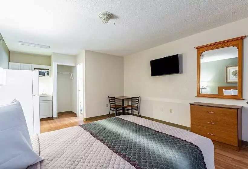 Отель Hometowne Studios By Red Roof Atlanta Ne – Norcross South