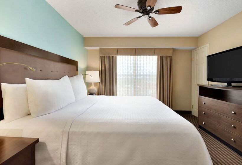 هتل Homewood Suites By Hilton Grand Rapids