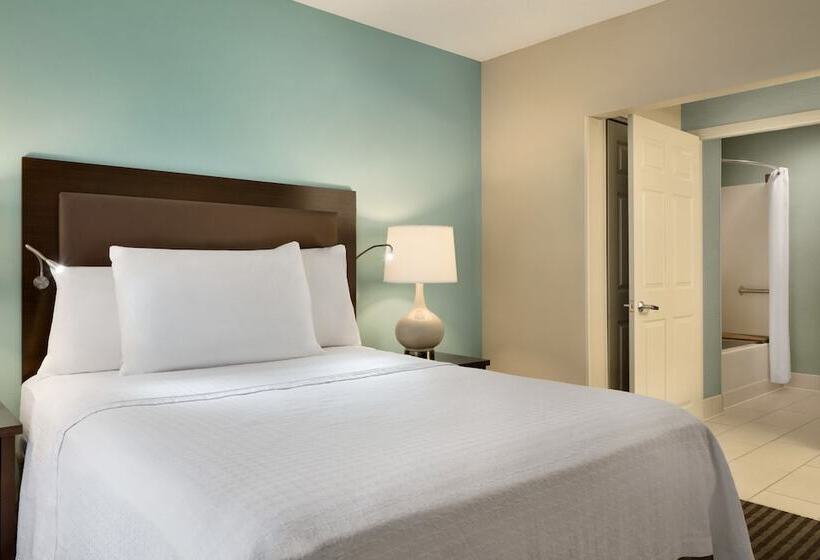 هتل Homewood Suites By Hilton Grand Rapids