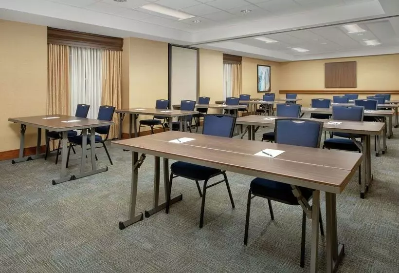 בית מלון כפרי Homewood Suites By Hilton Hillsboro/beaverton