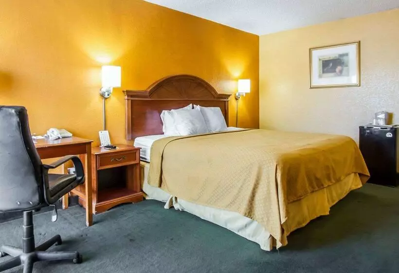 ホテル Quality Inn Near Downtown Tucson