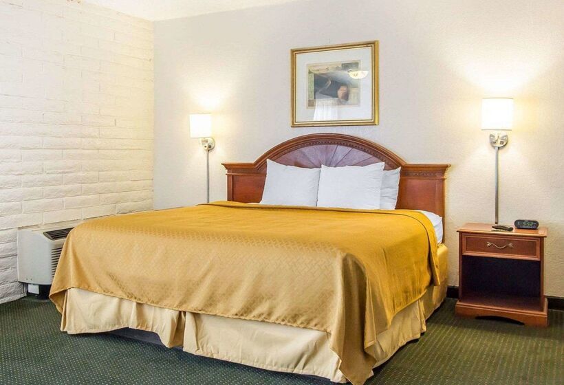 فندق Quality Inn Near Downtown Tucson