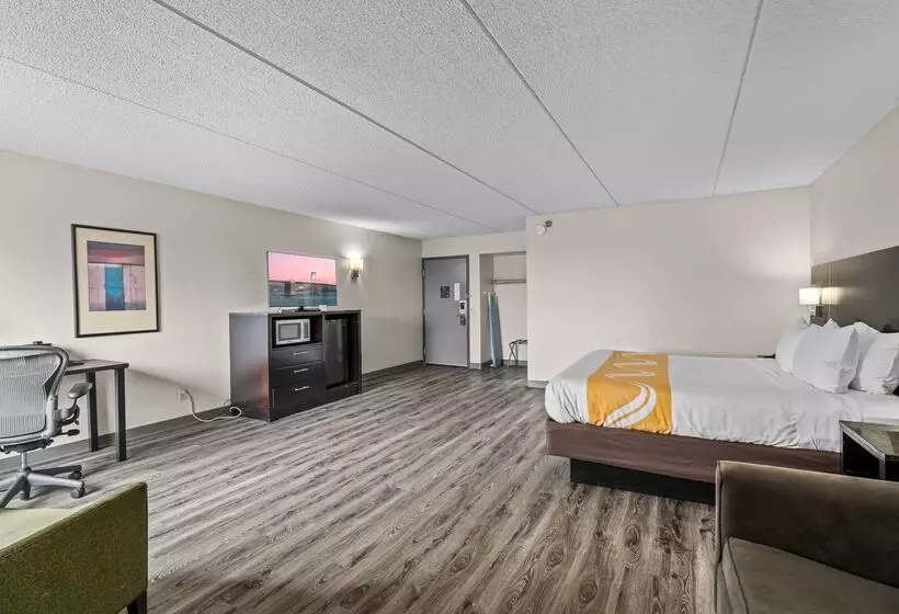 Отель Quality Inn & Suites Mall Of America  Msp Airport