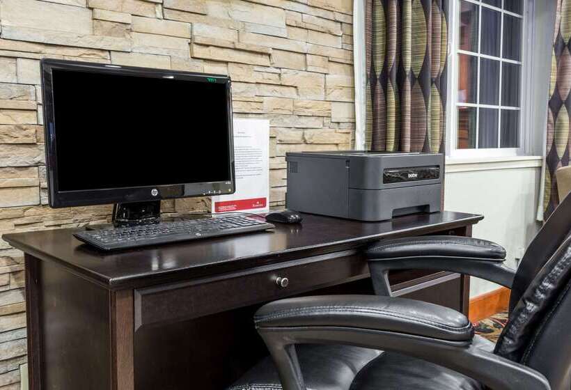 Otel Ramada By Wyndham Portland