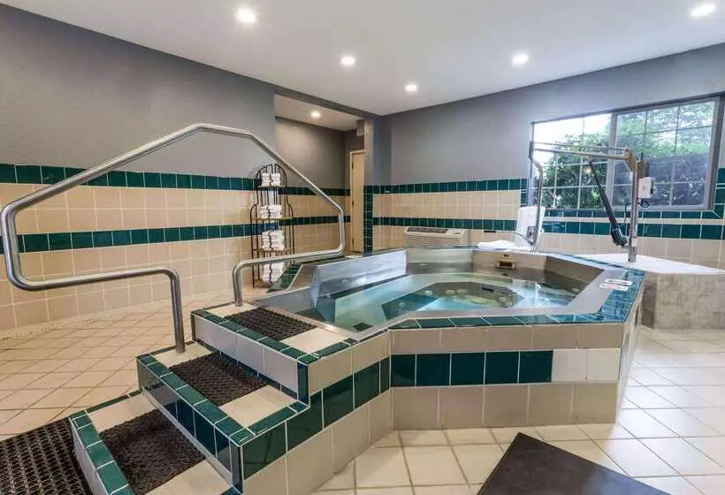 酒店 Ramada By Wyndham Portland