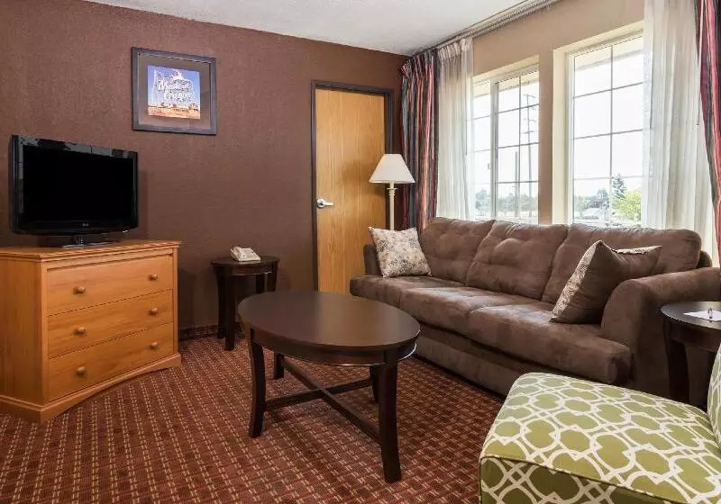 酒店 Ramada By Wyndham Portland