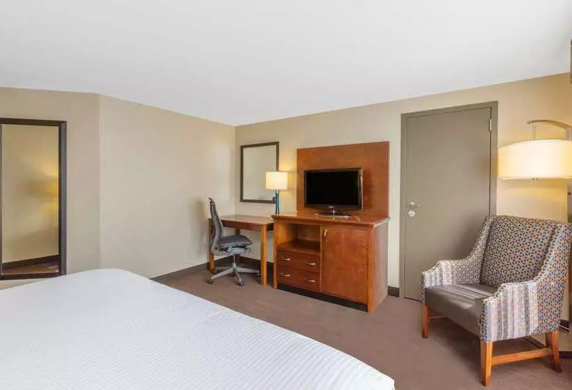 هتل Wyndham New Orleans French Quarter