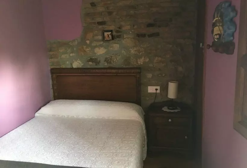 Apartamentos Rurales La Caviana