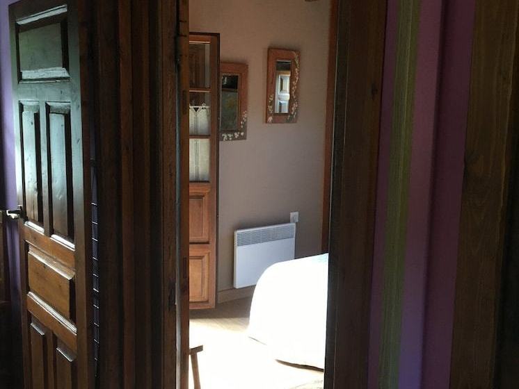 Apartamentos Rurales La Caviana