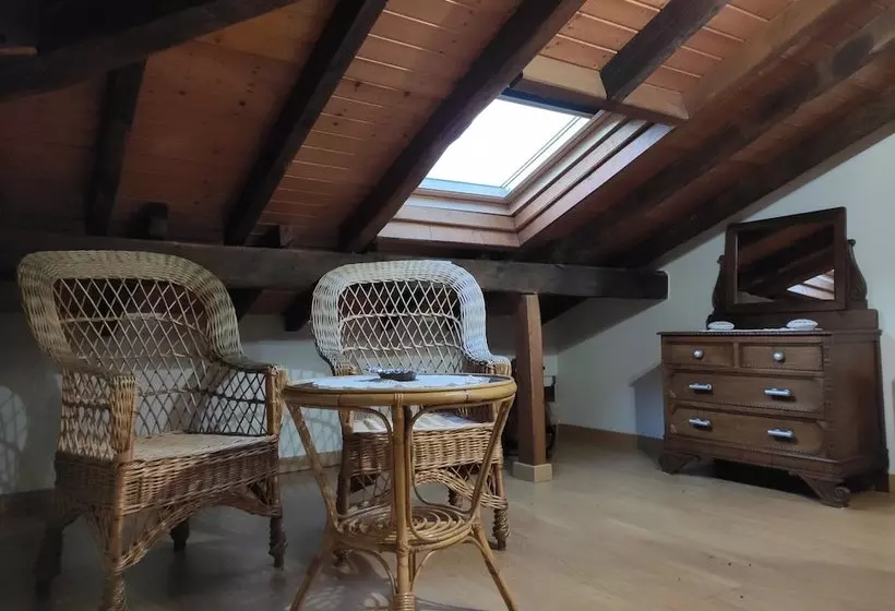 Apartamentos Rurales La Caviana