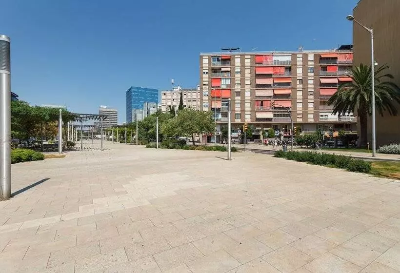 Bcn Design Apartment With Portable Wifi