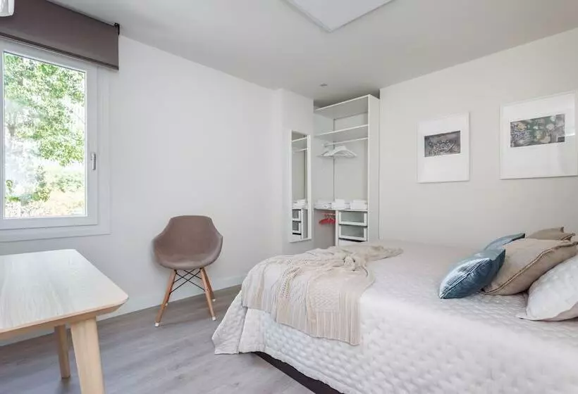 Bcn Design Apartment With Portable Wifi