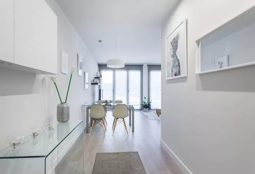 Bcn Design Apartment With Portable Wifi