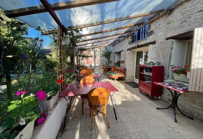 Majatalo Chambres, Table D Hotes Et Gites Les Mesanges