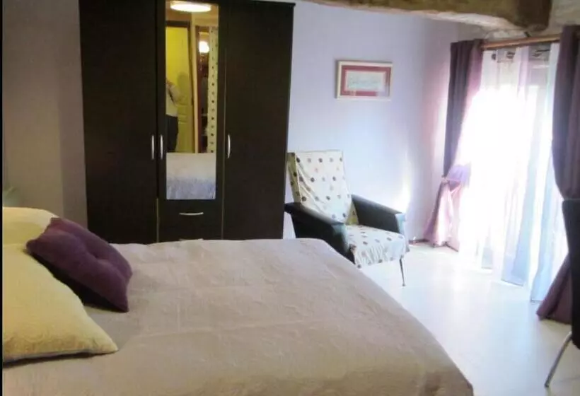 Majatalo Chambres, Table D Hotes Et Gites Les Mesanges