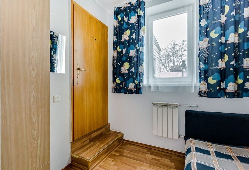 פנסיון Guest House Krepost