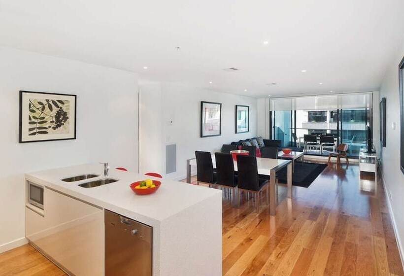 Port Melbourne   A Stay At The Bay