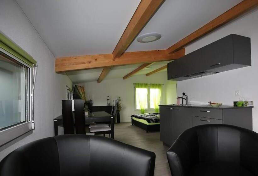 בית מלון כפרי Beachin