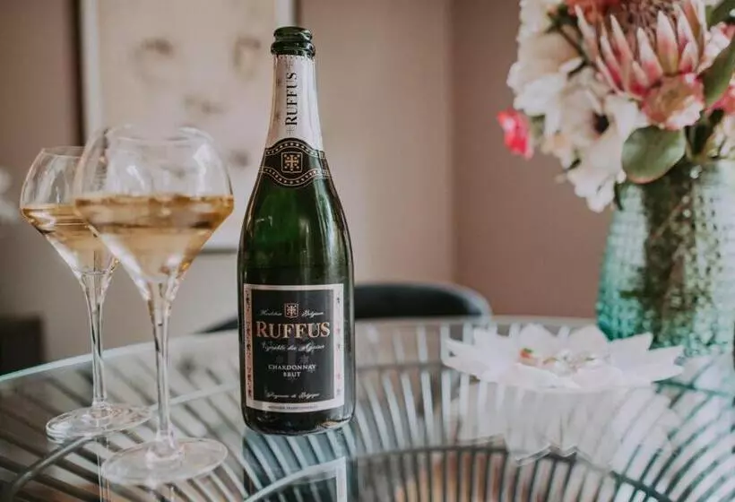 Aamiaismajoitus (B&B) Villa Geva