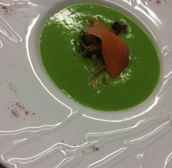 Отель L'oree Du Château