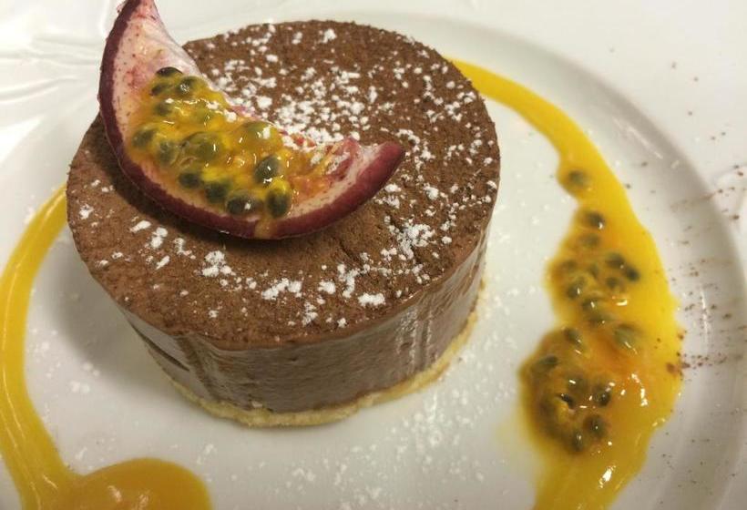 Отель L'oree Du Château