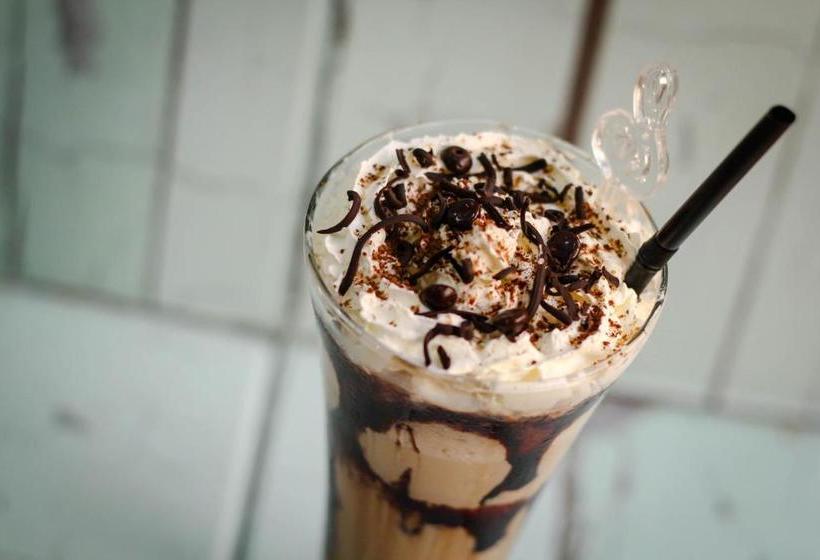 Szálloda Sentana Mulia