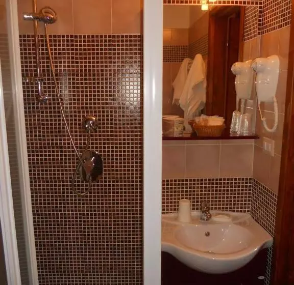 Majatalo La Locanda Del Lago Lucciola