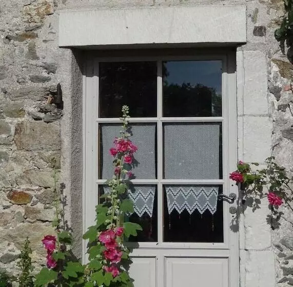 Aamiaismajoitus (B&B) Au Moulin Géant