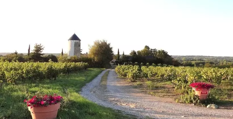 Aamiaismajoitus (B&B) Au Moulin Géant