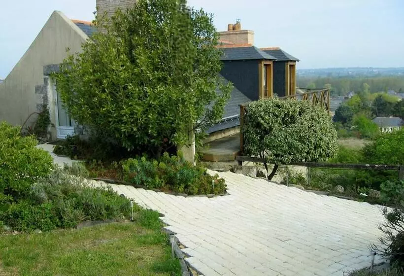 Aamiaismajoitus (B&B) Au Moulin Géant